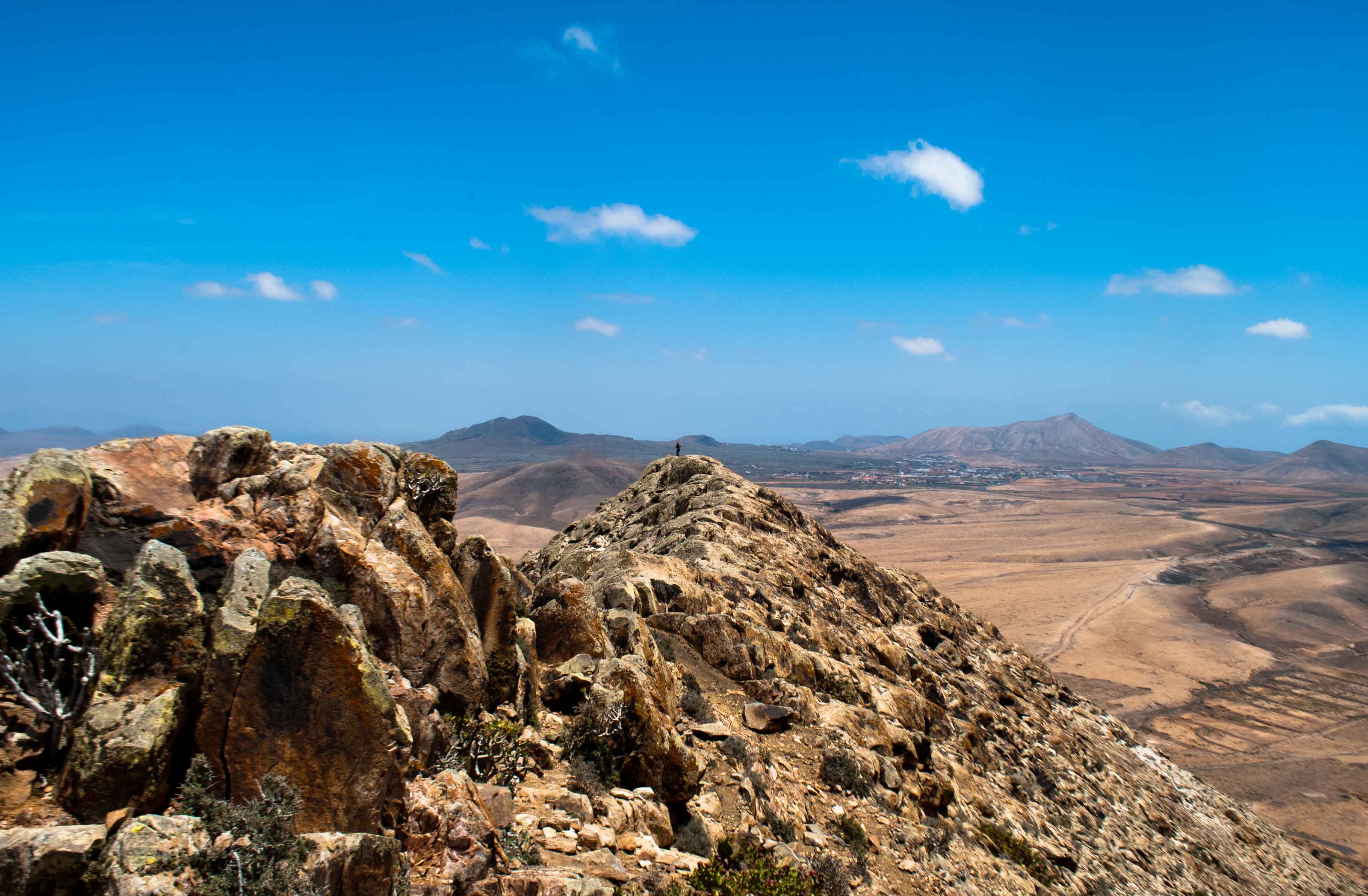 Fuertecharter Excursiones Fuerteventura| Montaña de Tindaya